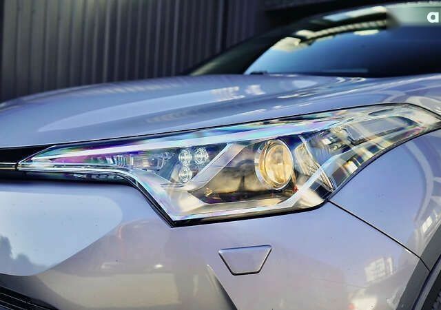 Тойота C-HR, об'ємом двигуна 1.2 л та пробігом 89 тис. км за 18500 $, фото 7 на Automoto.ua