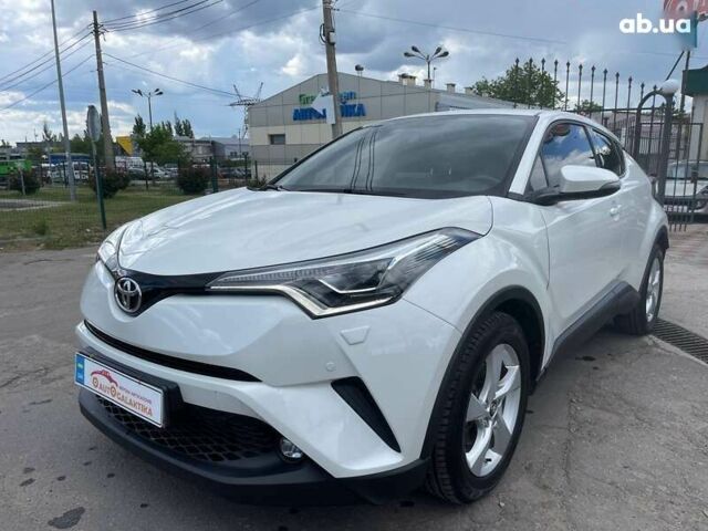 Тойота C-HR, объемом двигателя 1.2 л и пробегом 128 тыс. км за 17999 $, фото 2 на Automoto.ua