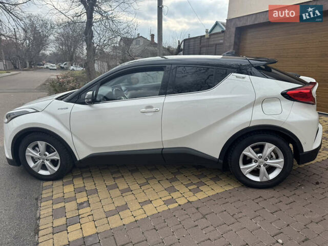 Тойота C-HR, объемом двигателя 1.8 л и пробегом 75 тыс. км за 19500 $, фото 7 на Automoto.ua