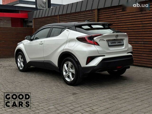 Тойота C-HR, об'ємом двигуна 2 л та пробігом 64 тис. км за 25000 $, фото 4 на Automoto.ua