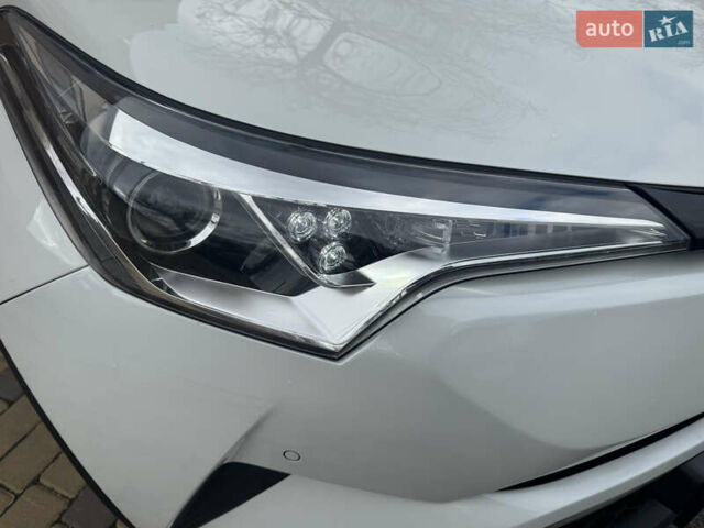 Тойота C-HR, объемом двигателя 1.8 л и пробегом 75 тыс. км за 19500 $, фото 23 на Automoto.ua