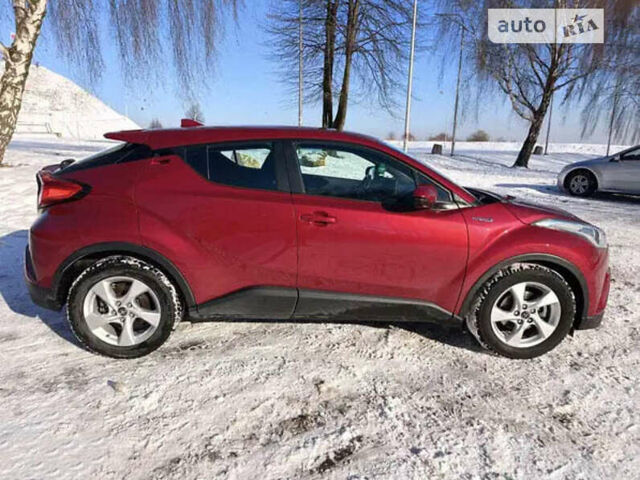 Тойота C-HR, об'ємом двигуна 1.8 л та пробігом 59 тис. км за 21100 $, фото 2 на Automoto.ua