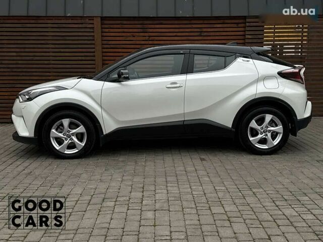 Тойота C-HR, об'ємом двигуна 2 л та пробігом 64 тис. км за 25000 $, фото 3 на Automoto.ua