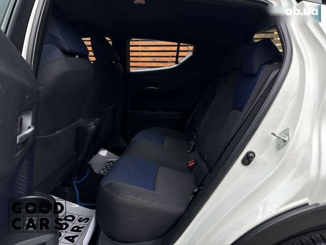 Тойота C-HR, об'ємом двигуна 2 л та пробігом 64 тис. км за 25000 $, фото 25 на Automoto.ua