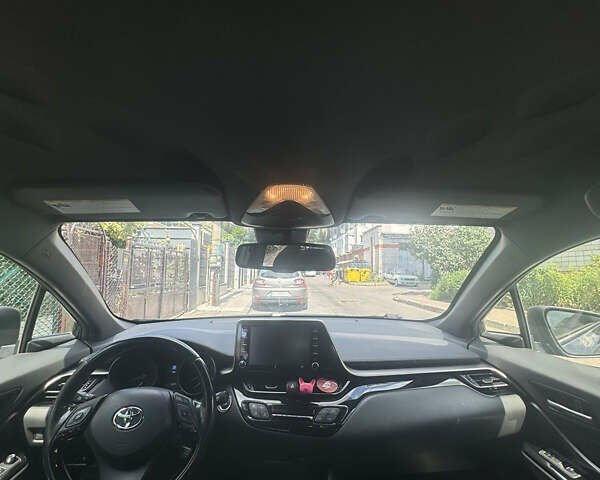 Тойота C-HR, об'ємом двигуна 2 л та пробігом 131 тис. км за 17900 $, фото 3 на Automoto.ua