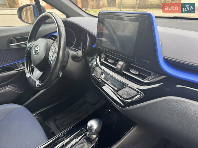 Тойота C-HR, объемом двигателя 1.8 л и пробегом 75 тыс. км за 19500 $, фото 16 на Automoto.ua
