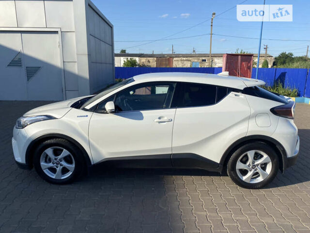 Тойота C-HR, объемом двигателя 1.8 л и пробегом 74 тыс. км за 28000 $, фото 3 на Automoto.ua