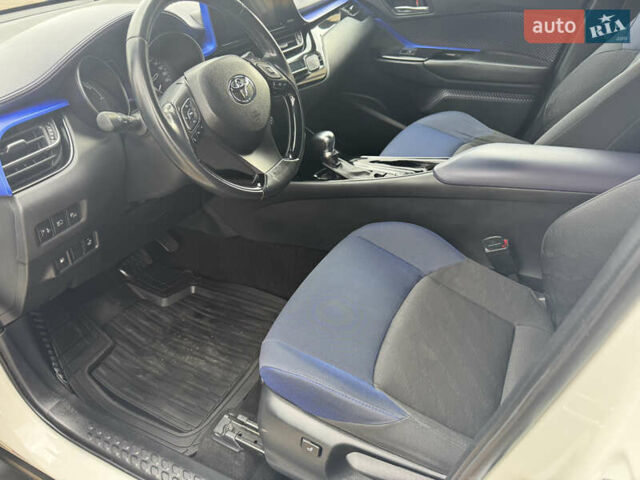 Тойота C-HR, объемом двигателя 1.8 л и пробегом 75 тыс. км за 19500 $, фото 9 на Automoto.ua