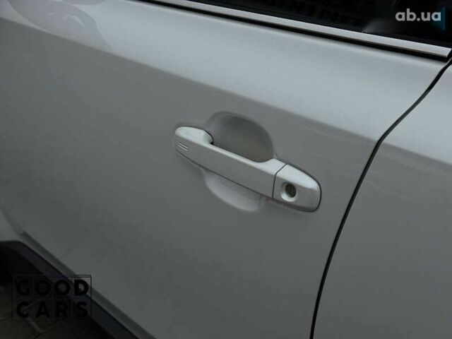 Тойота C-HR, об'ємом двигуна 2 л та пробігом 64 тис. км за 25000 $, фото 16 на Automoto.ua