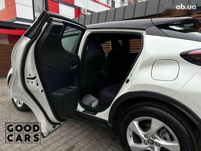 Тойота C-HR, об'ємом двигуна 2 л та пробігом 64 тис. км за 25000 $, фото 24 на Automoto.ua