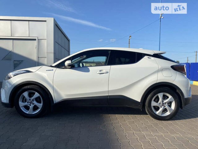 Тойота C-HR, объемом двигателя 1.8 л и пробегом 74 тыс. км за 28000 $, фото 2 на Automoto.ua