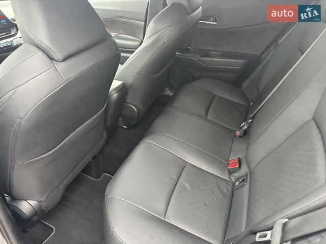 Тойота C-HR 2019 у Дніпро (Дніпропетровську) на Automoto.ua Тойота C-HR, об'ємом двигуна 1.2 л та пробігом 120 тис. км за 22000 $, фото 15 на Automoto.ua