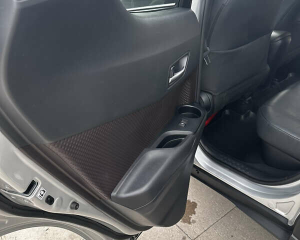 Тойота C-HR, об'ємом двигуна 1.8 л та пробігом 65 тис. км за 30000 $, фото 9 на Automoto.ua