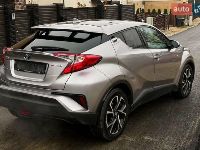 Тойота C-HR, объемом двигателя 1.8 л и пробегом 97 тыс. км за 20700 $, фото 7 на Automoto.ua
