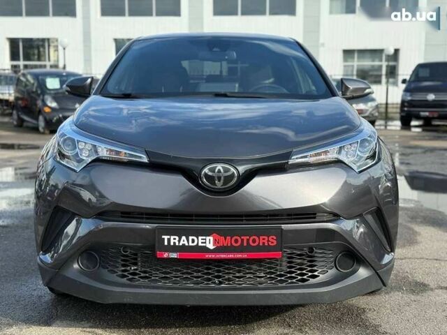 Тойота C-HR, объемом двигателя 0 л и пробегом 93 тыс. км за 18990 $, фото 3 на Automoto.ua