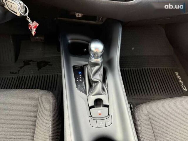 Тойота C-HR, объемом двигателя 0 л и пробегом 93 тыс. км за 18990 $, фото 24 на Automoto.ua