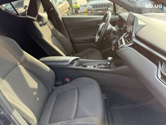 Тойота C-HR, объемом двигателя 0 л и пробегом 93 тыс. км за 18990 $, фото 26 на Automoto.ua