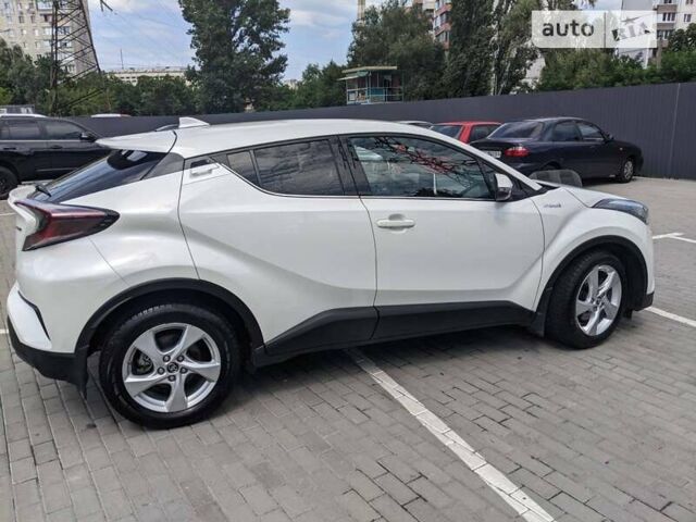 Тойота C-HR, объемом двигателя 1.8 л и пробегом 45 тыс. км за 28500 $, фото 16 на Automoto.ua