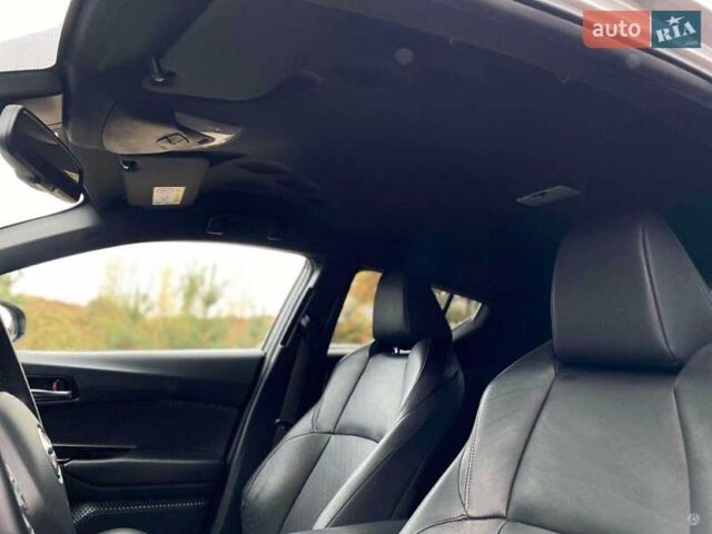 Тойота C-HR, объемом двигателя 1.8 л и пробегом 97 тыс. км за 20700 $, фото 15 на Automoto.ua