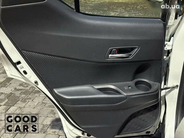 Тойота C-HR, объемом двигателя 0 л и пробегом 46 тыс. км за 22000 $, фото 21 на Automoto.ua