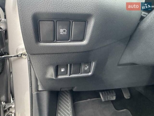 Тойота C-HR 2019 у Дніпро (Дніпропетровську) на Automoto.ua Тойота C-HR, об'ємом двигуна 1.2 л та пробігом 120 тис. км за 22000 $, фото 12 на Automoto.ua