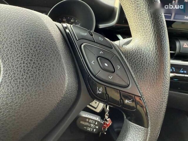 Тойота C-HR, объемом двигателя 0 л и пробегом 93 тыс. км за 18990 $, фото 19 на Automoto.ua