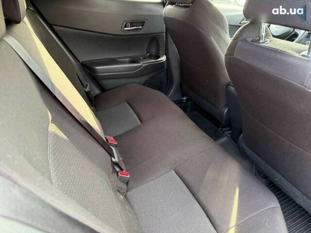 Тойота C-HR, объемом двигателя 0 л и пробегом 93 тыс. км за 18990 $, фото 28 на Automoto.ua