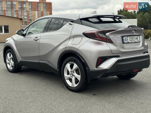 Тойота C-HR 2019 у Дніпро (Дніпропетровську) на Automoto.ua Тойота C-HR, об'ємом двигуна 1.2 л та пробігом 120 тис. км за 22000 $, фото 4 на Automoto.ua