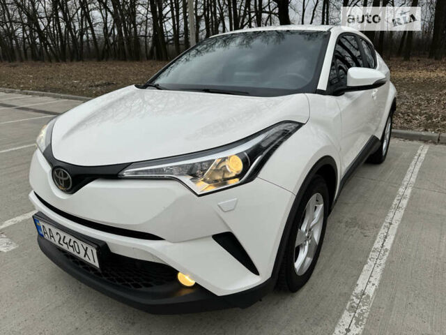 Тойота C-HR, об'ємом двигуна 1.2 л та пробігом 104 тис. км за 20500 $, фото 2 на Automoto.ua