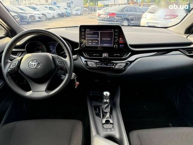 Тойота C-HR, объемом двигателя 0 л и пробегом 93 тыс. км за 18990 $, фото 20 на Automoto.ua