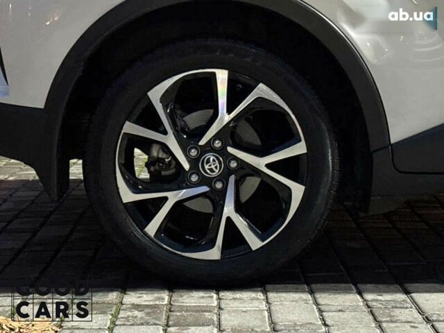 Тойота C-HR, объемом двигателя 0 л и пробегом 46 тыс. км за 22000 $, фото 14 на Automoto.ua