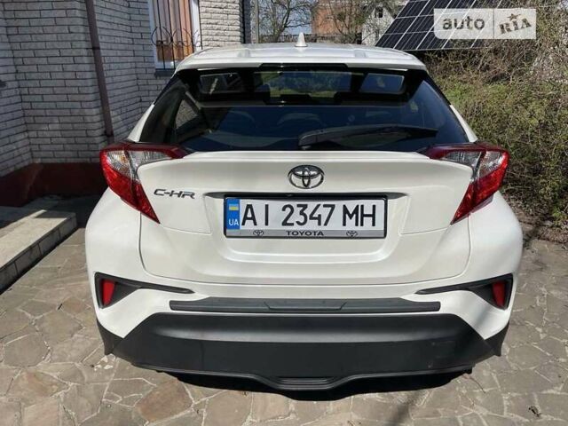 Тойота C-HR, объемом двигателя 2 л и пробегом 21 тыс. км за 23500 $, фото 4 на Automoto.ua