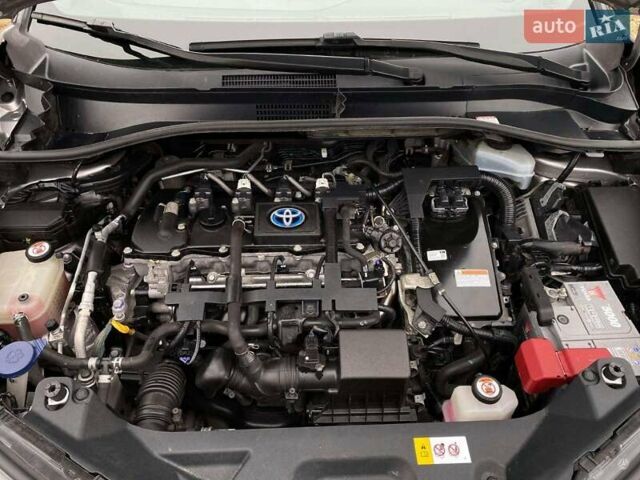 Тойота C-HR, объемом двигателя 1.8 л и пробегом 97 тыс. км за 20700 $, фото 21 на Automoto.ua