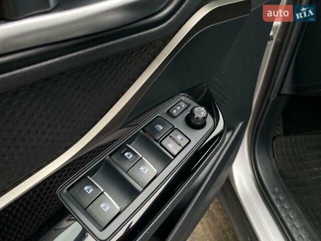 Тойота C-HR, объемом двигателя 1.8 л и пробегом 97 тыс. км за 20700 $, фото 18 на Automoto.ua
