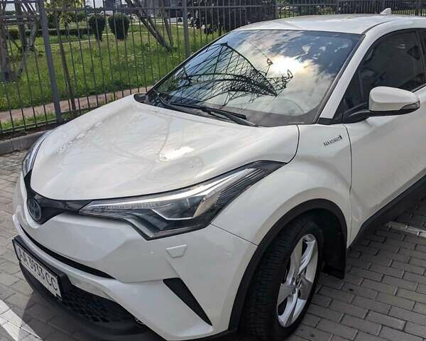 Тойота C-HR, объемом двигателя 1.8 л и пробегом 45 тыс. км за 28500 $, фото 11 на Automoto.ua