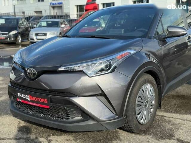 Тойота C-HR, объемом двигателя 0 л и пробегом 93 тыс. км за 18990 $, фото 5 на Automoto.ua