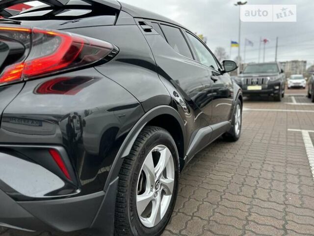 Тойота C-HR, об'ємом двигуна 1.8 л та пробігом 97 тис. км за 25500 $, фото 7 на Automoto.ua