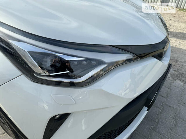 Тойота C-HR, об'ємом двигуна 1.99 л та пробігом 22 тис. км за 33500 $, фото 6 на Automoto.ua