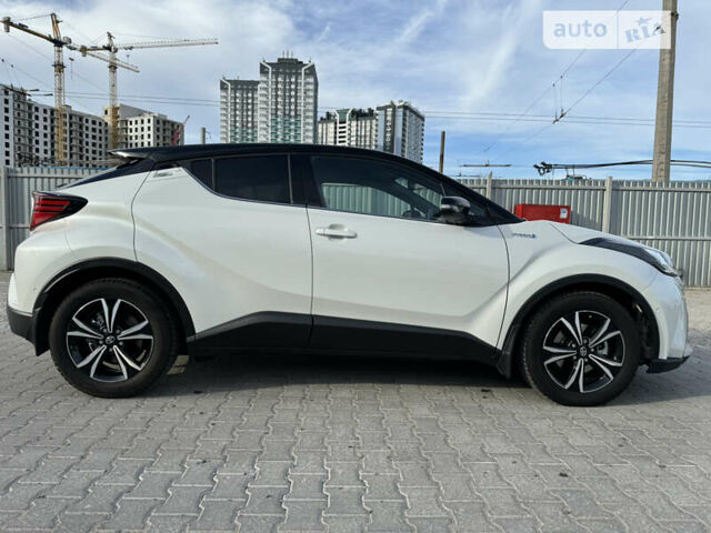 Тойота C-HR, об'ємом двигуна 1.99 л та пробігом 22 тис. км за 33500 $, фото 5 на Automoto.ua