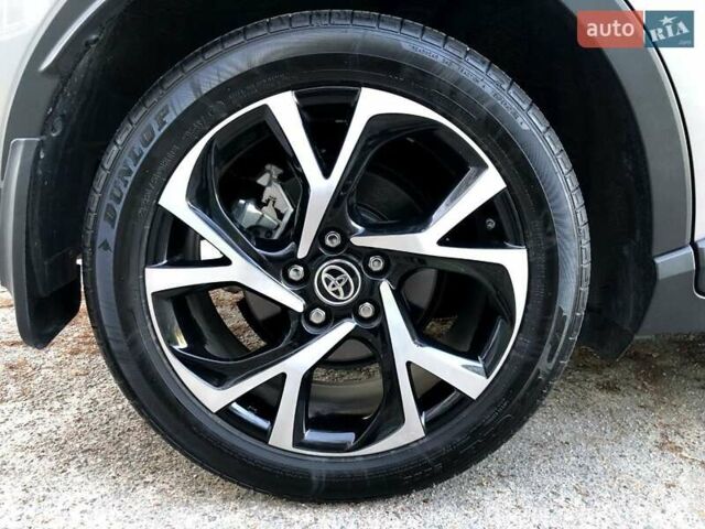 Тойота C-HR, об'ємом двигуна 2 л та пробігом 31 тис. км за 23999 $, фото 20 на Automoto.ua