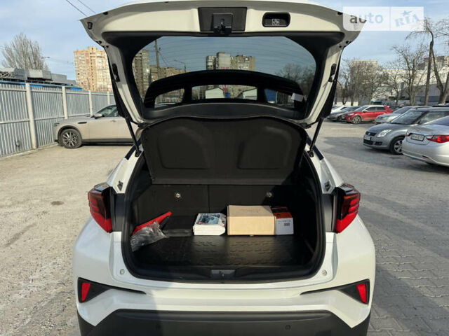 Тойота C-HR, об'ємом двигуна 1.99 л та пробігом 22 тис. км за 33500 $, фото 22 на Automoto.ua