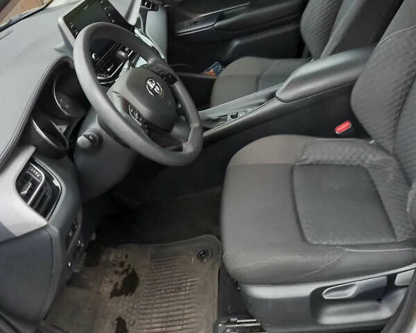 Тойота C-HR, объемом двигателя 0 л и пробегом 67 тыс. км за 20900 $, фото 4 на Automoto.ua