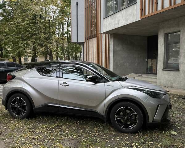 Тойота C-HR, об'ємом двигуна 2 л та пробігом 42 тис. км за 33000 $, фото 4 на Automoto.ua