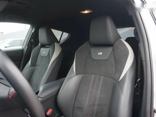 Тойота C-HR, объемом двигателя 2 л и пробегом 26 тыс. км за 31900 $, фото 21 на Automoto.ua