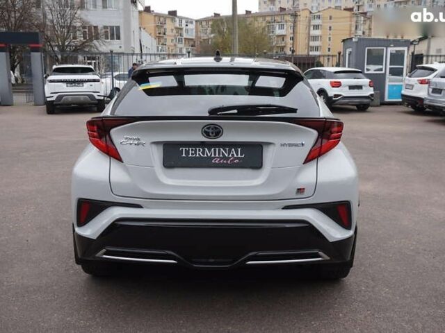 Тойота C-HR, объемом двигателя 2 л и пробегом 26 тыс. км за 31900 $, фото 5 на Automoto.ua