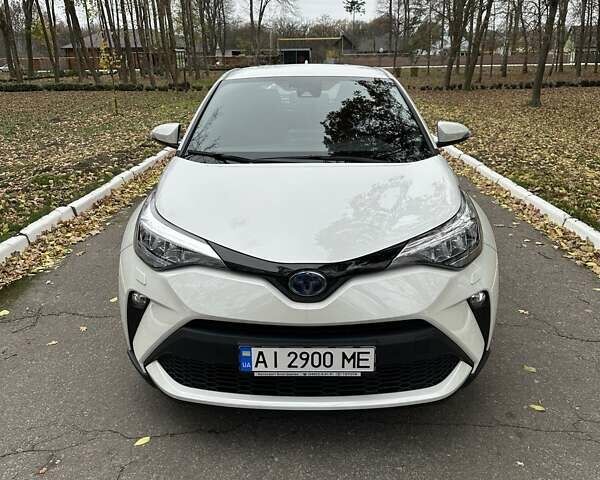 Тойота C-HR, объемом двигателя 1.8 л и пробегом 28 тыс. км за 31500 $, фото 1 на Automoto.ua