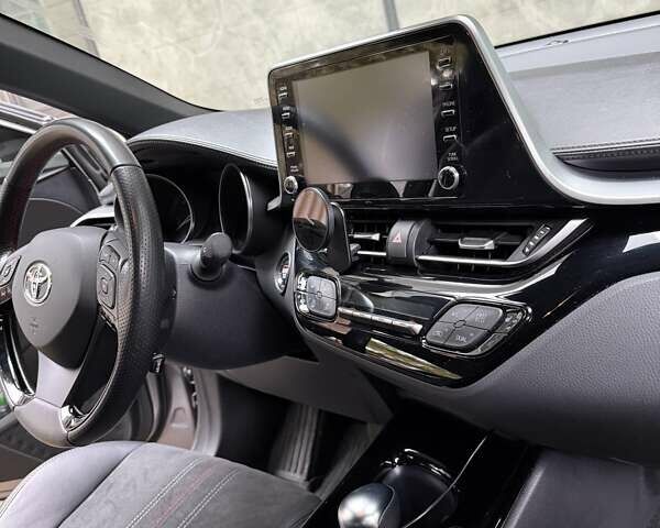 Тойота C-HR, об'ємом двигуна 2 л та пробігом 42 тис. км за 33000 $, фото 14 на Automoto.ua