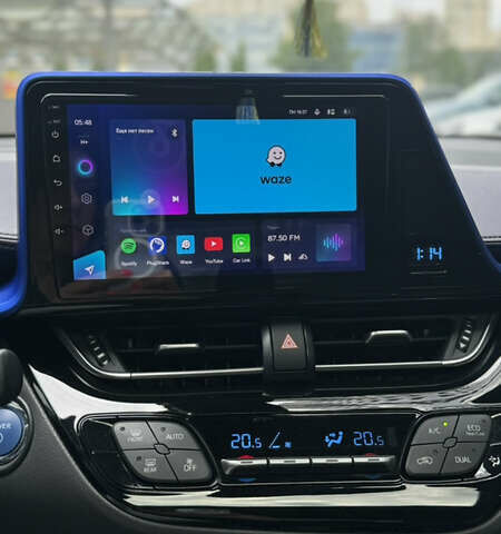 Тойота C-HR, объемом двигателя 0 л и пробегом 24 тыс. км за 22500 $, фото 2 на Automoto.ua
