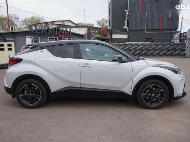Тойота C-HR, объемом двигателя 2 л и пробегом 26 тыс. км за 31900 $, фото 3 на Automoto.ua