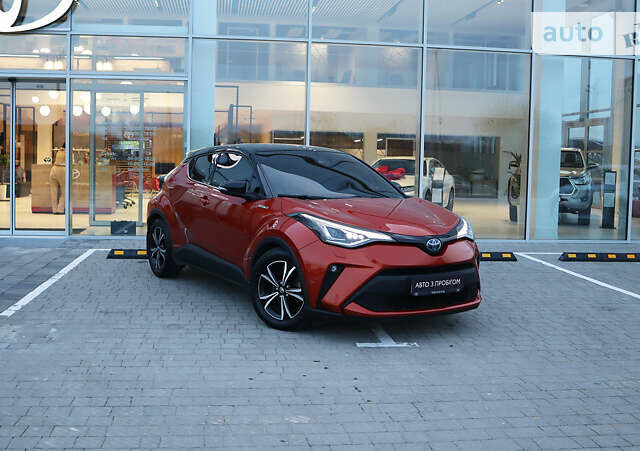 Тойота C-HR, об'ємом двигуна 1.99 л та пробігом 102 тис. км за 27000 $, фото 2 на Automoto.ua